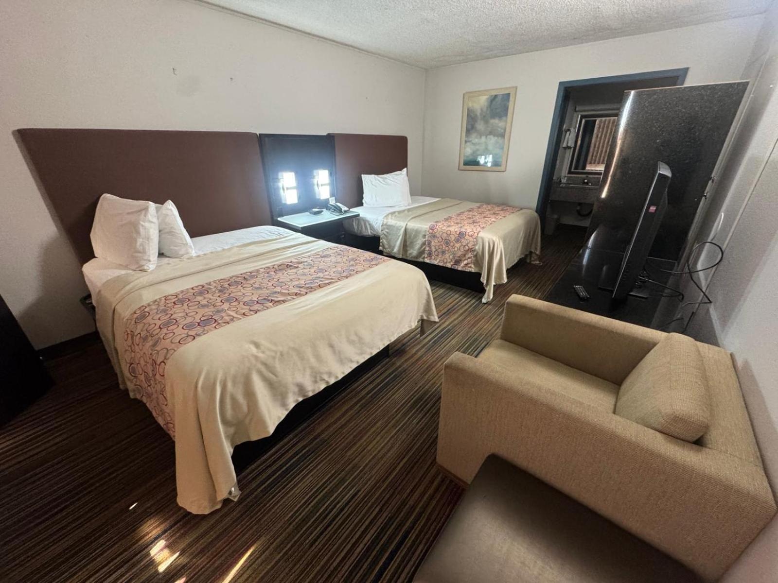 Discovery Inn Лафайет Екстериор снимка